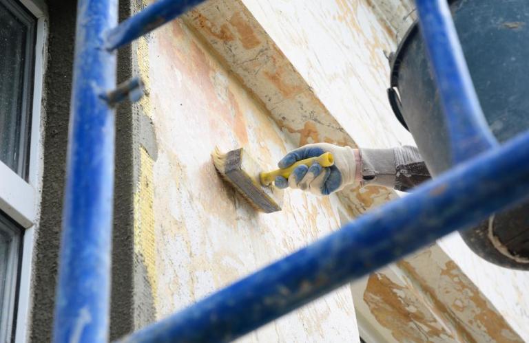 Ravalement de façade à Braine, une prestation confiée à un artisan qualifié